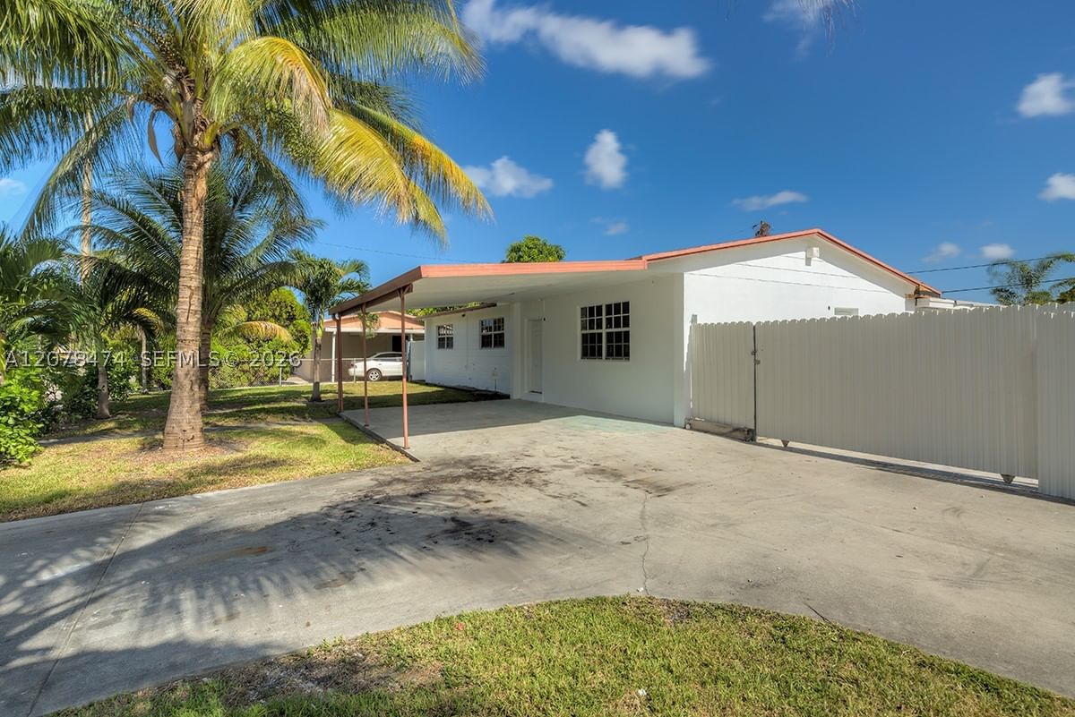 160 NW 199th St